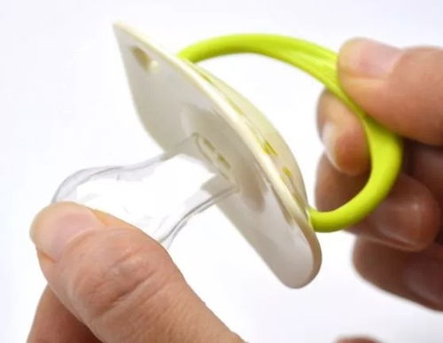 宝宝专用奶嘴玩具品牌全解析，安全性、趣味性、选购指南