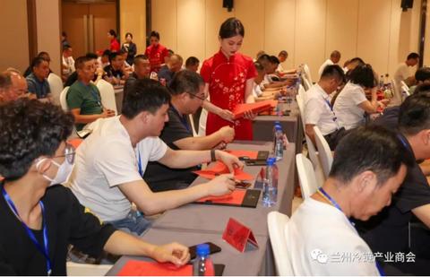 兰州微信人工投票怎么投价格 微信人工投票10