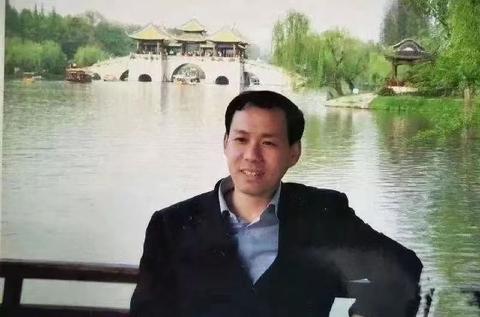 冬月十六是什么星座（十六日生人的星座特性解析）
