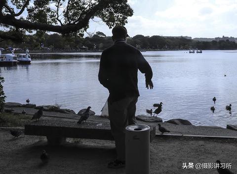 各星座最爱吃的食物大揭秘，什么星座对美食情有独钟