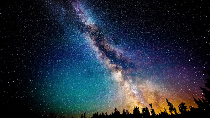 张国荣的星座是什么,张国荣星座特点解析
