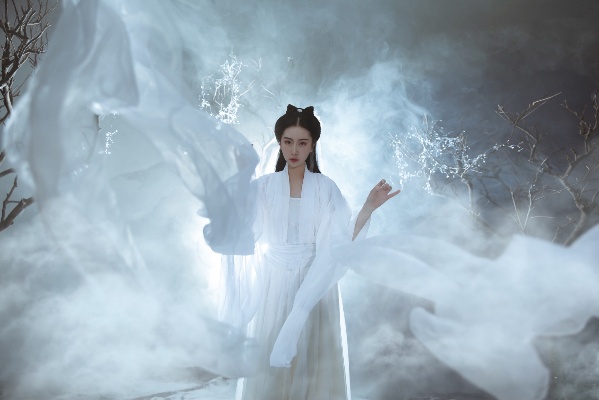 小龙女是什么星座（揭秘小龙女的星座运势）