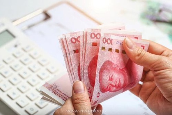 四百块钱做什么赚钱最快 四百块钱如何活一个月