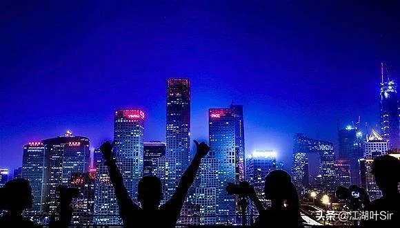 年轻人在小城市做什么赚钱 年轻人在小城市好吗