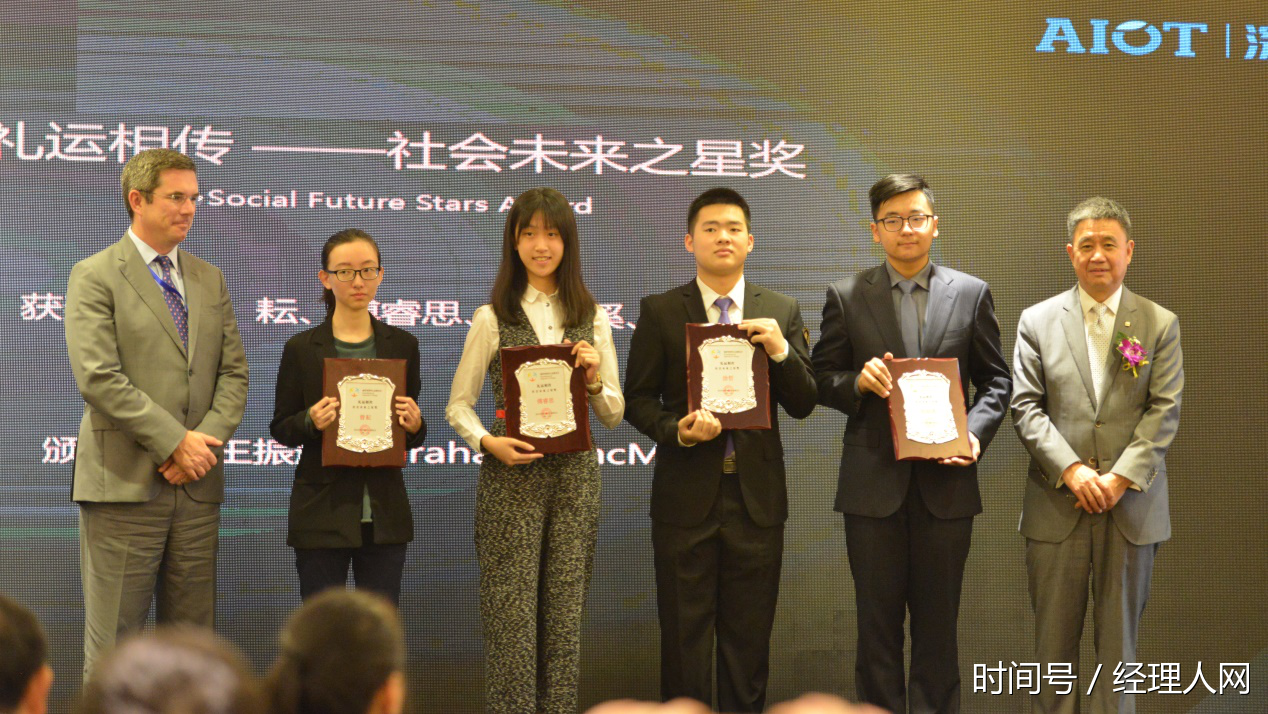 深圳高中生做什么好赚钱 高中生在深圳怎么找工作