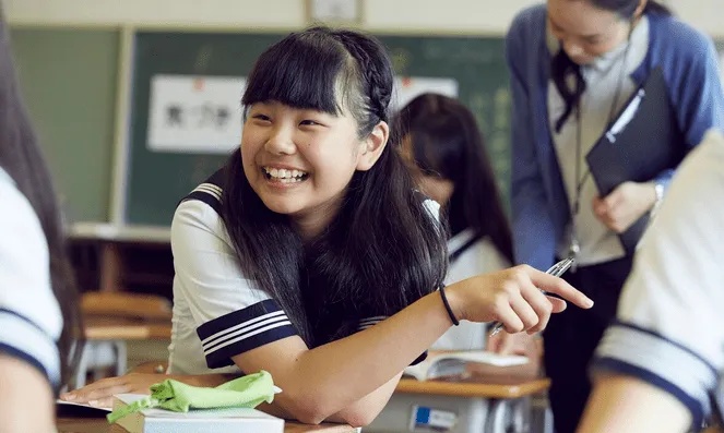 中考完女生做什么可以赚钱 女生中考完适合去的技术学校