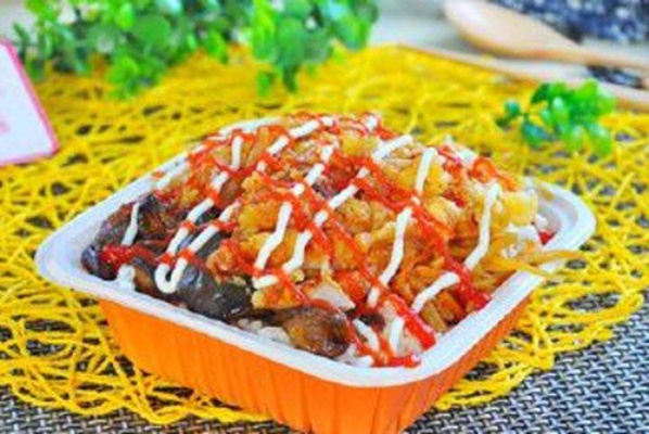 脆皮鸡饭怎么加盟（脆皮鸡饭加盟流程及费用）