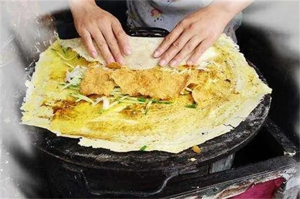 日照煎饼果子加盟指南（开煎饼果子加盟店详细流程）