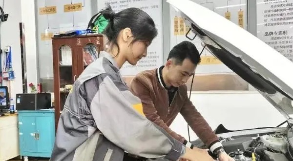 技校毕业做什么最赚钱女生 技校毕业做什么最赚钱女生呢 技校毕业做什么最赚钱女生 技校毕业做什么最赚钱女生呢