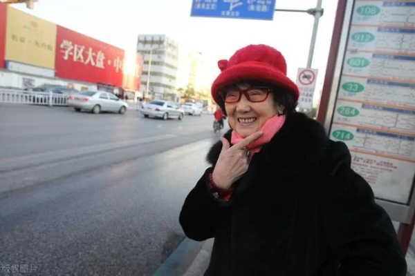 70岁大妈做什么好赚钱 70岁大妈做什么好赚钱快