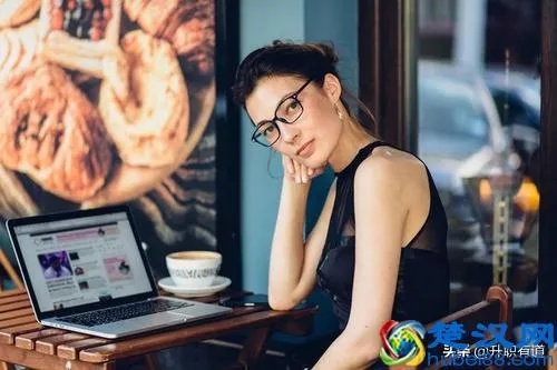 女性三十如何全方位提升，实现经济独立与事业成功