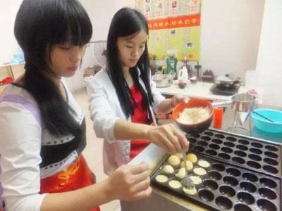 女人做什么小吃店最赚钱