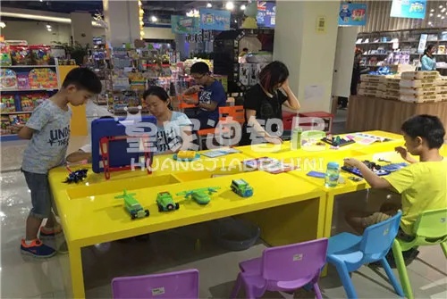 益智玩具店经营策略，活动与盈利的多元路径