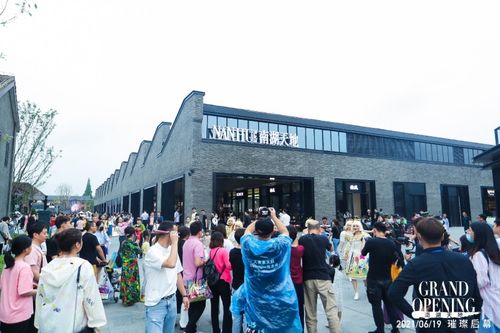 在富湾这座充满活力与机遇的城市，您可以依靠多种途径与工作领域赚取满意的报酬。这篇文章将探讨在富湾工作的多种可能性，从不同行业、职位和自身技能出发，深入分析赚钱的多种途径，旨在为寻找工作的朋友们提供有益的参考和建议。