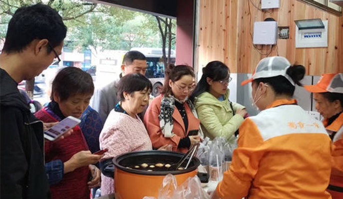 早点店旁边做什么好赚钱，多元化经营与创新服务策略的探讨
