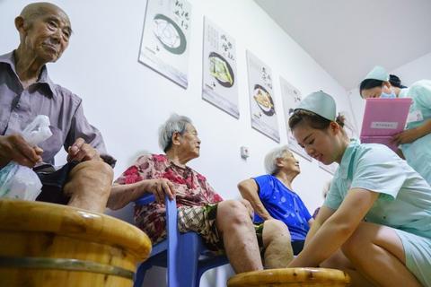 老人在家如何创造额外收入，多元化赚钱方式的探索与实践