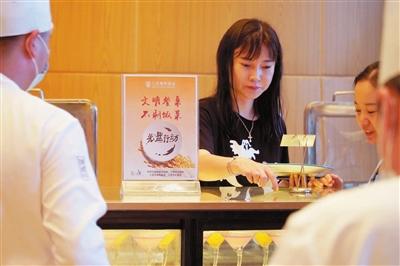 做什么菜挣钱快又赚钱？餐饮业的新机遇与盈利菜品探索