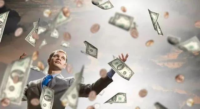 金融公司在做什么事业赚钱？