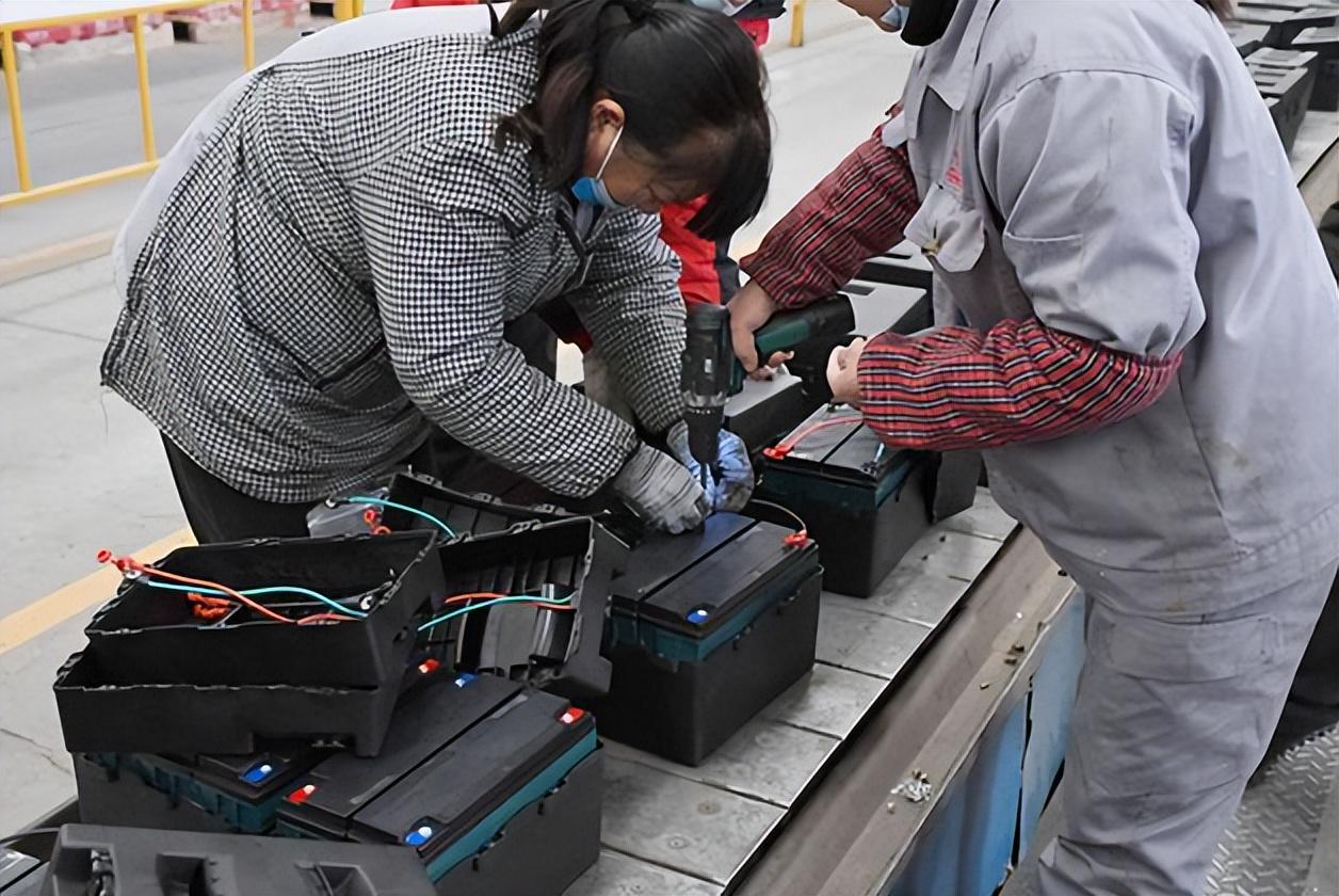 用电瓶做什么兼职好呢赚钱 电瓶可以做什么用