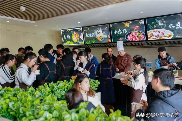 高校餐饮创业加盟项目推荐