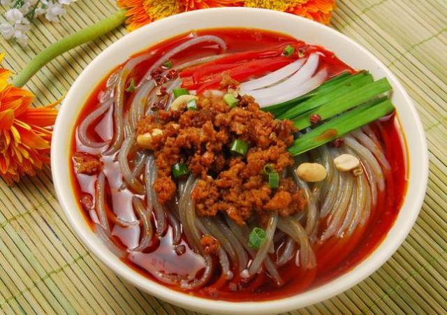 铜陵酸辣粉加盟项目——打造美食新篇章