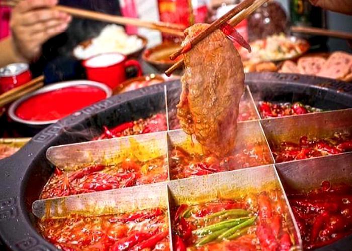 解放碑火锅项目加盟，挑战与机遇并存