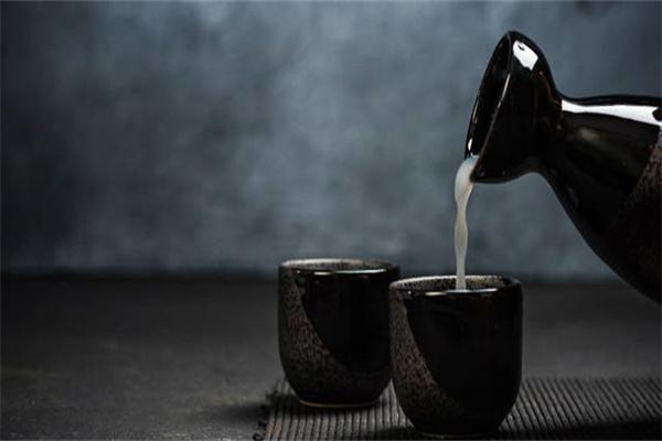 纯米酿造白酒加盟项目，迈向成功的秘诀
