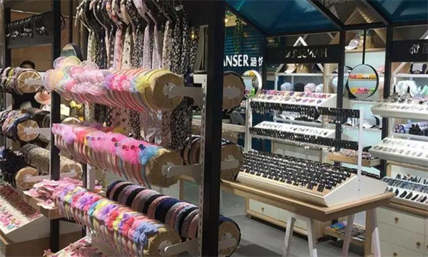 饰品店加盟项目设计，打造独特品牌，引领时尚潮流