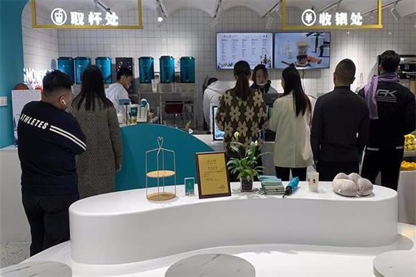 40万加盟，奶茶店和健身房，哪个更赚钱？
