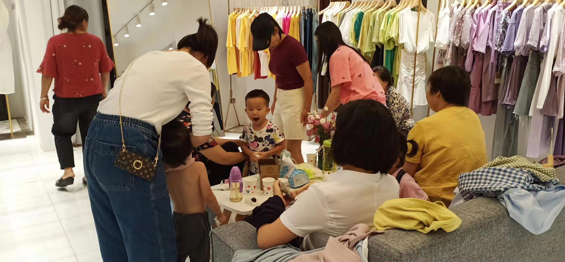 女服饰加盟店项目