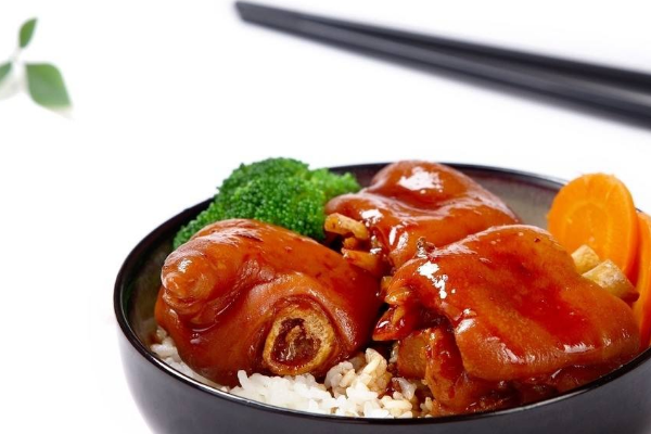 泉州猪脚饭项目加盟电话，开启您的美食之旅