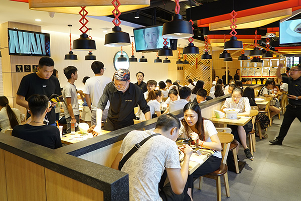 冬天餐饮创业项目加盟，打造温馨美食体验