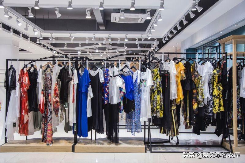 服装加盟项目哪里有找的？全方位解析加盟资源