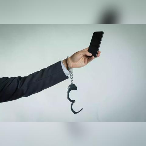什么软件定位老公通过微信号定位他人（什么软件可以定位老公手机不被发现）