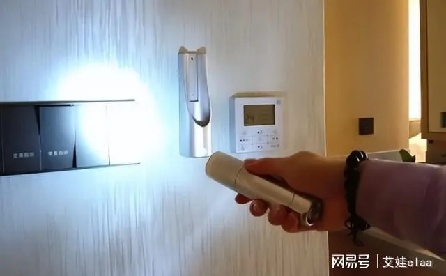 酒店怎么查红外摄影头记录 怎么识别酒店里有没有装红外摄像头