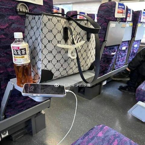 怎么不上手机直接看聊天记录