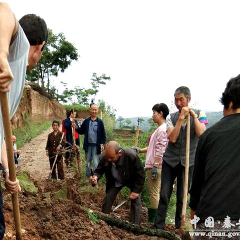 如何监视微信聊天