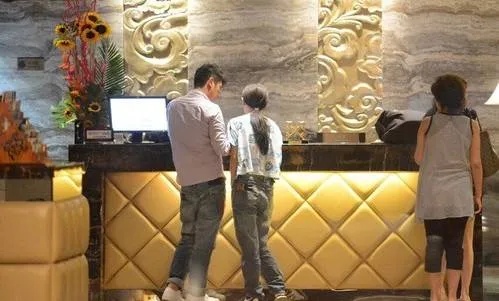 女朋友要查男友开房记录 女朋友查男朋友