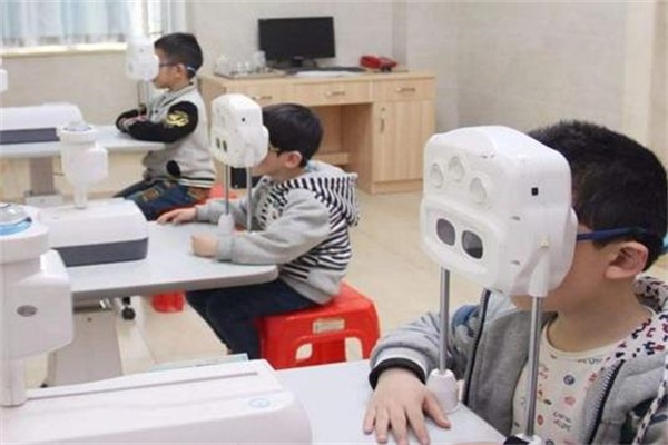 眼睛康复加盟项目推荐图