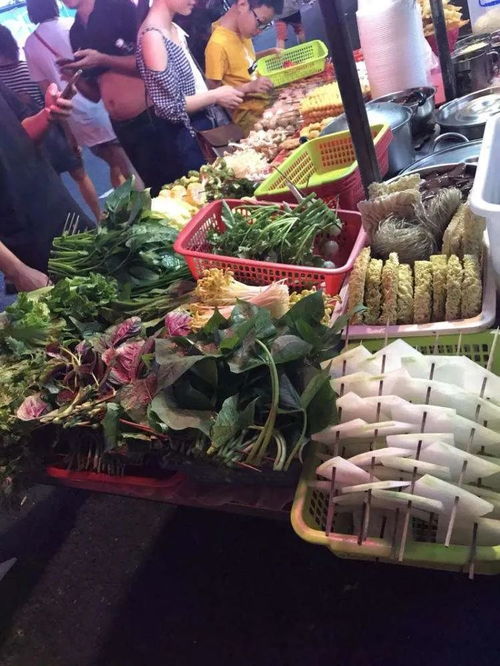 国内加盟小吃摊的品牌选择与运营