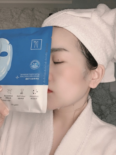 居家美容新时尚—盘点那些可以从家里做的面膜品牌及秘籍