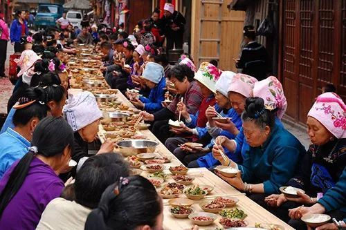 偏僻乡村餐饮业的逆袭之路—如何打造特色美食天堂