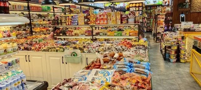 开店必备！盘点那些人气爆棚的零食品牌，让你的店铺生意红火！