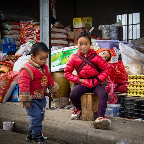 小妹妹零食品牌，甜蜜滋味，童年回忆的味道