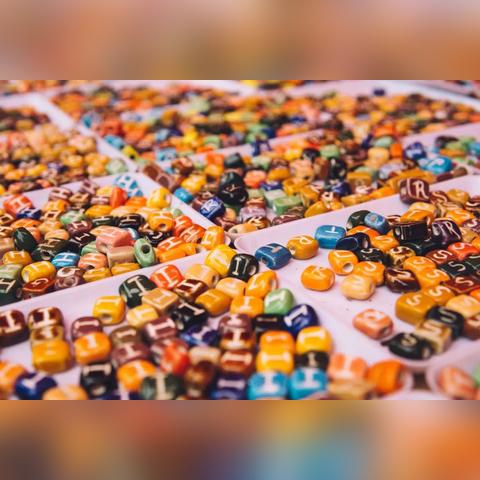 旺旺集团旗下零食品牌，美味与快乐的源泉