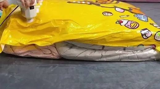鸭绒被抽真空后能放多久？揭秘储存小技巧