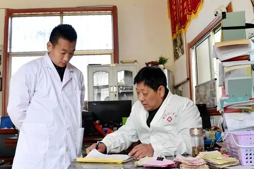 乡村医生变身记，如何轻松变更职业类型，开启新篇章
