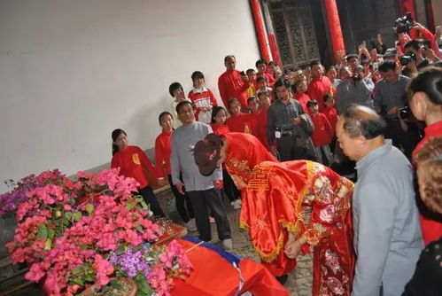 陪嫁为何要赔鸭绒被？揭秘传统婚俗背后的故事