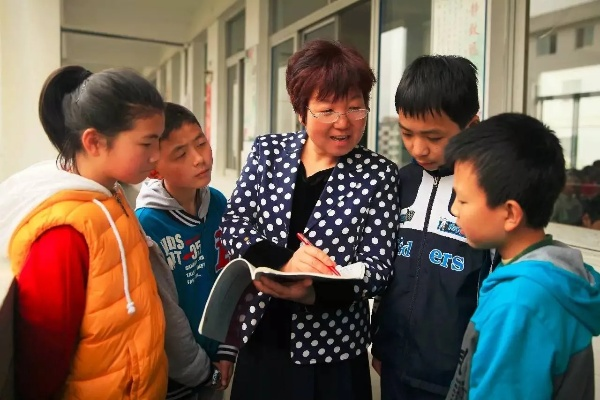 乡村女校长管理智慧，如何让乡村学校绽放光彩