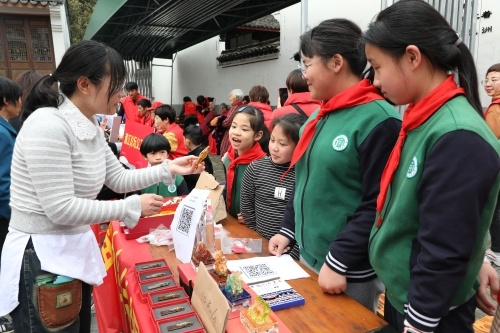 中小学生助力乡村振兴，小手拉大手，共筑美好家园